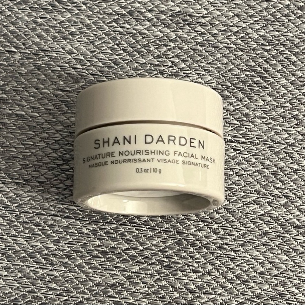 ♡ 5/$20 Shani Darden Signature Face Mask